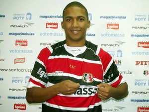 CRB anuncia contratação do meia Danilo Pires