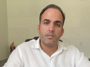 Moradores sofrem com a falta de saneamento básico em conjunto habitacional no Pilar