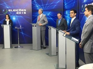 Candidatos à Prefeitura de Maceió trocam farpas em debate promovido pela TV Ponta Verde