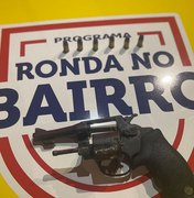 Ronda no Bairro detém jovem suspeito de roubar moto, relógio e celular na Pajuçara