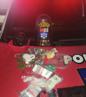 Homem é preso com maconha, cocaína e crack dentro de BMW, em Maceió