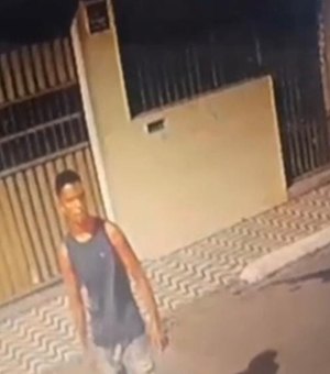 [Vídeo] Motorista por aplicativo e passageira são roubados no bairro do Farol, em Maceió