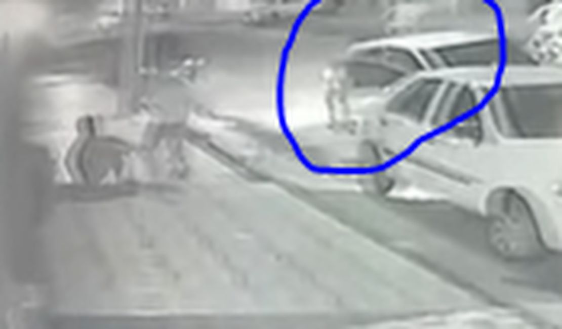 [Vídeo] Veículo é flagrado em assaltos na região da Ponta Grossa, em Maceió