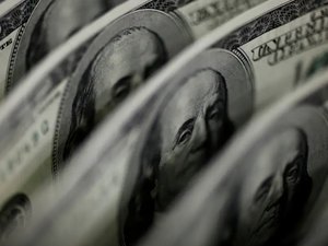 Dólar sobe para R$ 5,24 após indicação de Trump ao BC dos EUA