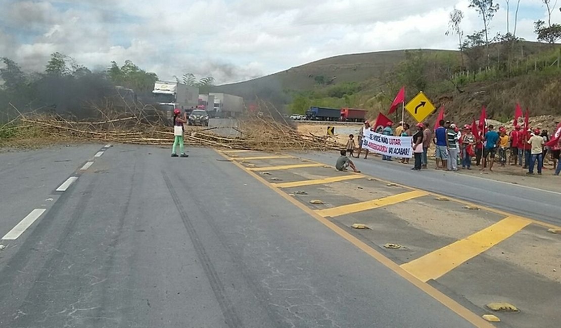 Liberadas rodovias interditadas por movimentos sociais em Alagoas