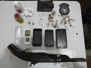 Assaltantes são presos com arma e drogas em União dos Palmares