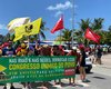 Protesto contra a PEC da Blindagem toma as ruas da orla de Maceió