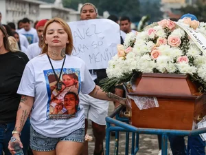 Últimos corpos de pessoas assassinadas em operação no Rio deixam o IML