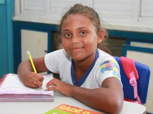 Rede estadual amplia oferta de ensino integral na orla lagunar maceioense