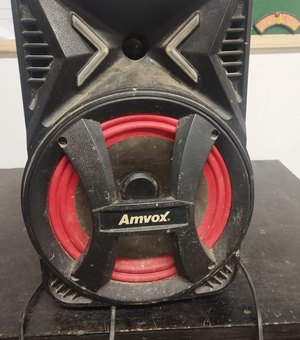 Polícia apreende caixa de som por causa de perturbação do sossego em Novo Lino