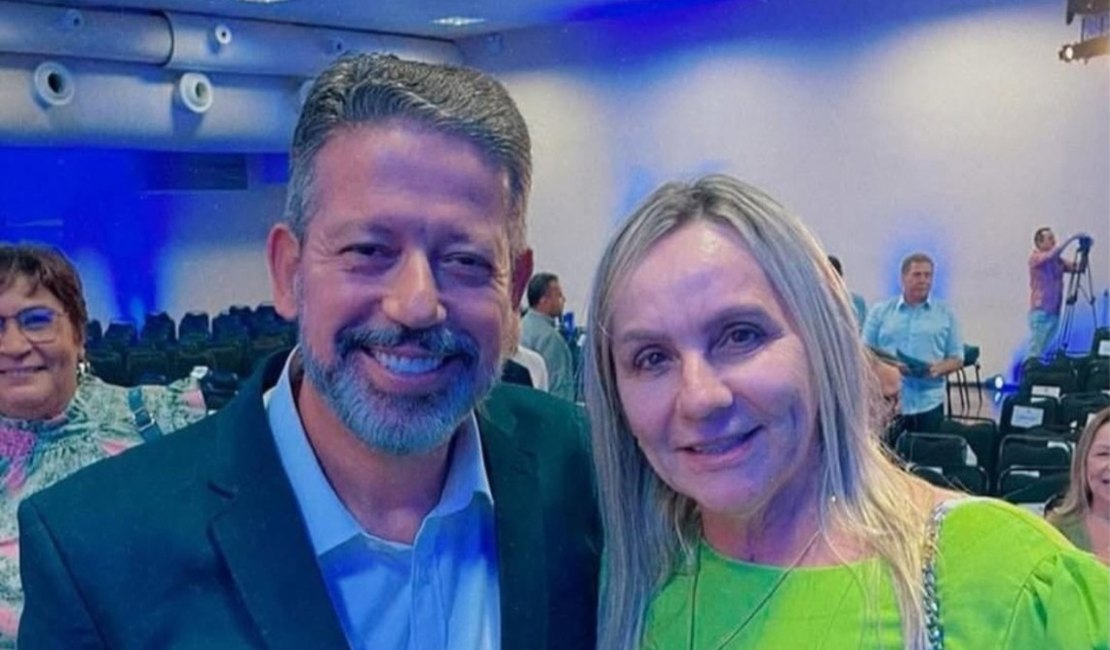 União J-Lira: primeiro prefeito Lirista fecha apoio a JHC e Marina Cândia