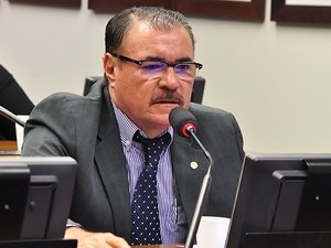 Processo na Justiça atrasa ida de Almeida para a Selaj