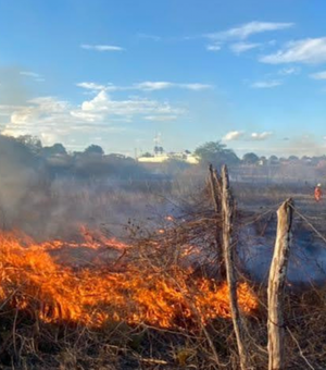 Corpo de Bombeiros atua no combate ao fogo em Maragogi