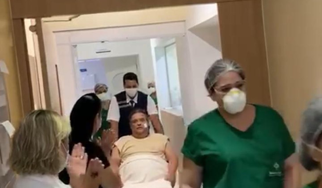 [Vídeo] Primeiro paciente com coronavírus teve alta em UTI de hospital em Maceió 