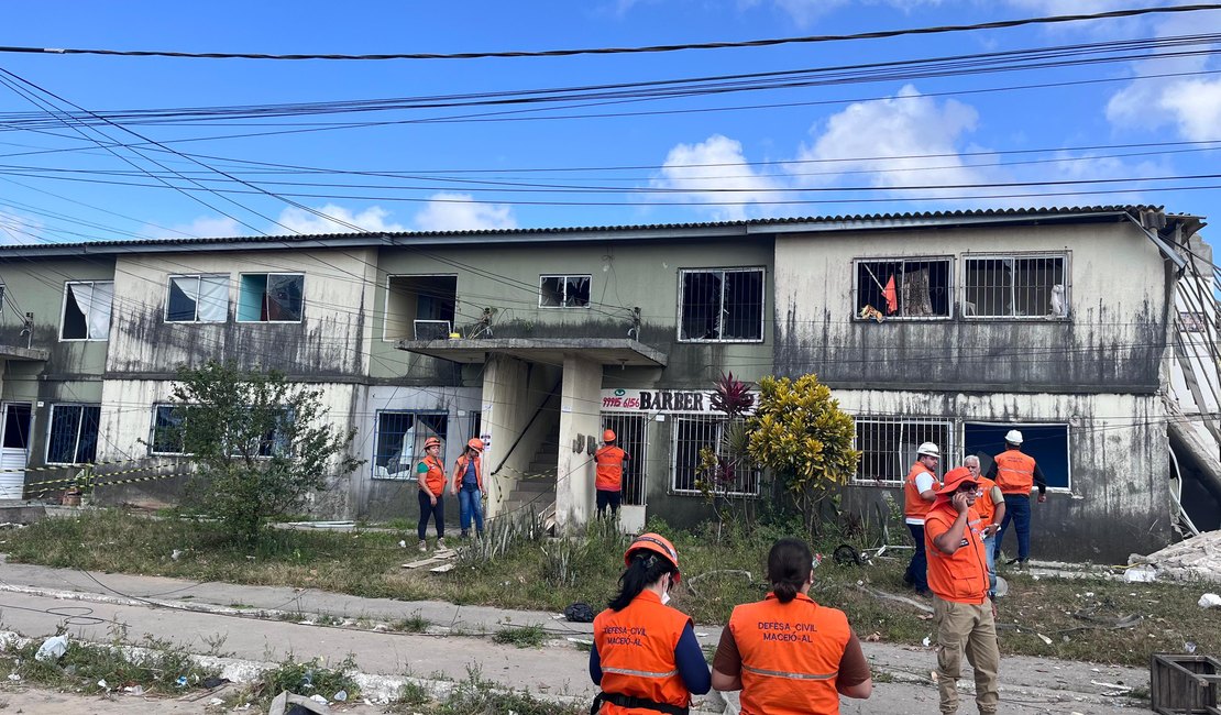 Políticos de AL se solidarizam às vítimas de explosão em prédio de Maceió