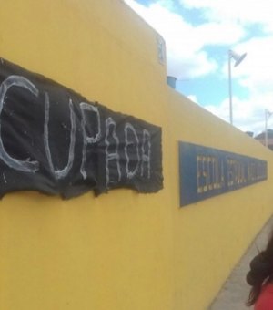 Arapiraca se torna líder em ocupações no Nordeste e protesto é contra 'Escola Livre'