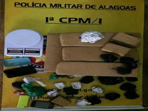 Polícia estoura 'boca de fumo' e apreende mais de seis quilos de maconha