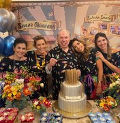 Silvio Santos comemora 90 anos com a família em festa do pijama