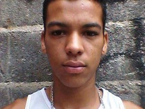 Corpo de jovem é encontrado em estado de putrefação na Região Metropolitana