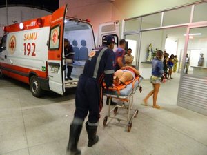 Mulher perde controle da moto e se fere na AL-220