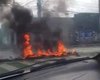 Protesto bloqueia via em frente ao Palácio Floriano Peixoto, em Maceió