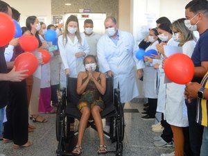 Recebe alta primeira mulher submetida a transplante de rim no Hospital do Coração Alagoano