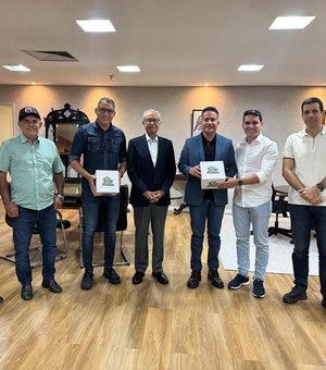 Petrúcio Barbosa busca novas obras estruturantes para Igaci em reunião com Paulo Dantas