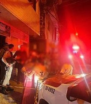 Mulher é morta a tiros na porta de casa, no bairro Jacintinho
