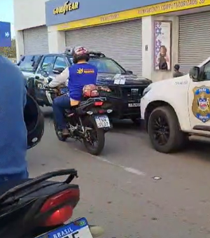 Cliente é morto a tiros dentro de oficina mecânica no Centro de Arapiraca