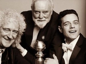 Queen posta foto com Rami Malek e agradece prêmio no Globo de Ouro