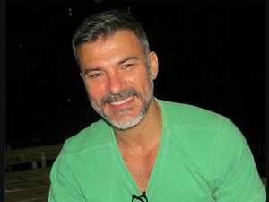 Ator Leonardo Vieira desabafa em carta aberta sobre homofobia e preconceito