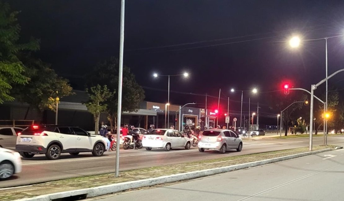 DMTT comunica que haverá tolerância para avanço de semáforo entre 23h e 5h em Maceió