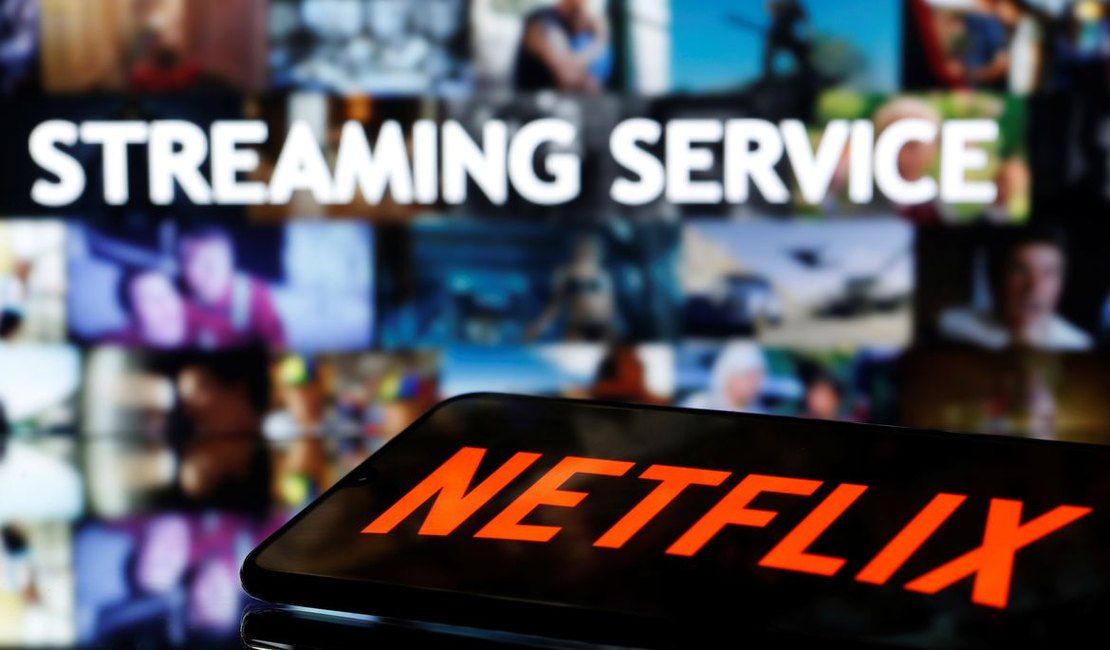 Netflix prepara plano mais barato e com anúncios para atrair novos assinantes