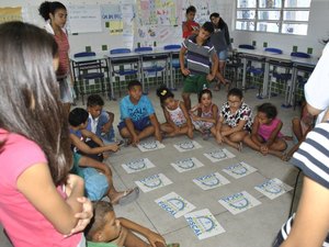 Estudantes participam de ação do Programa de Educação Fiscal