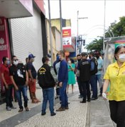 [Vídeo] Prefeitura de Arapiraca faz fiscalização o orienta ambulantes a saírem das ruas