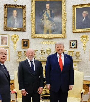 Lula acerta com Trump mais 30 dias para tentar acordo e evitar novo tarifaço