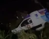 Ambulância de prefeitura cai em ribanceira e é removida com guindaste em Rio Largo