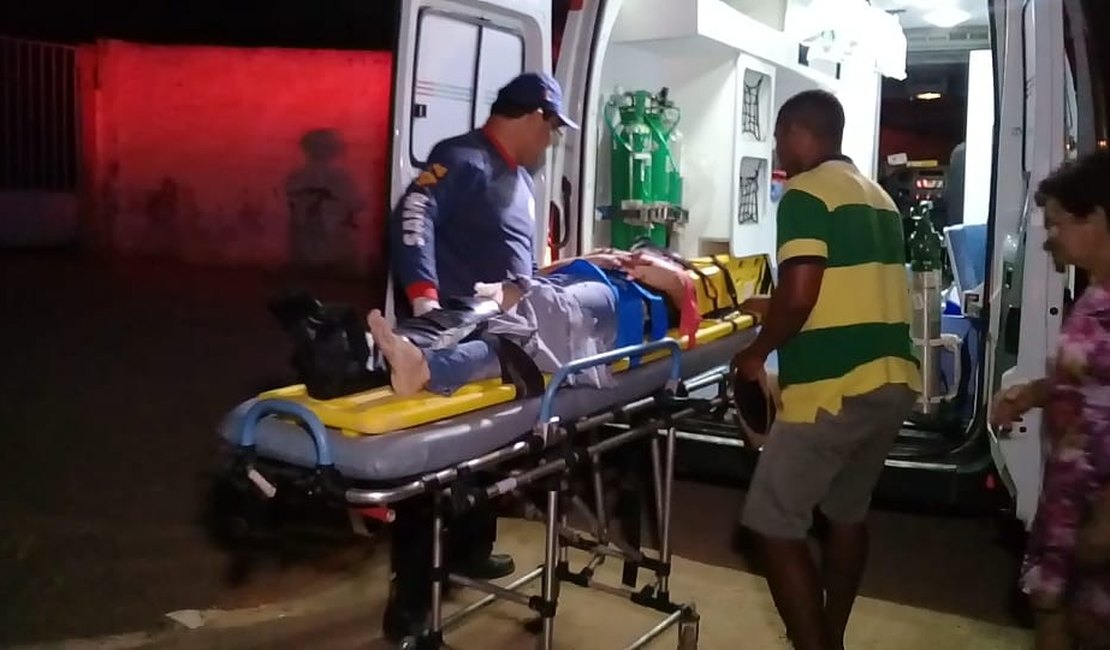 Atropelamento deixa duas pessoas feridas em Arapiraca 