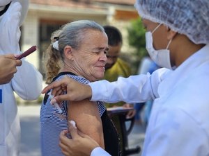 Saúde de Maceió promove vacinação contra a influenza no Parque do Centenário
