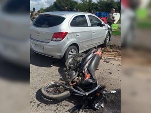 Casal fica ferido após acidente de trânsito na BR-316, em Palmeira dos Índios
