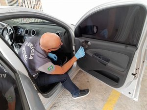 Perícia encontra digitais em carro usado em atentado contra família de ex-prefeito em São José da Laje