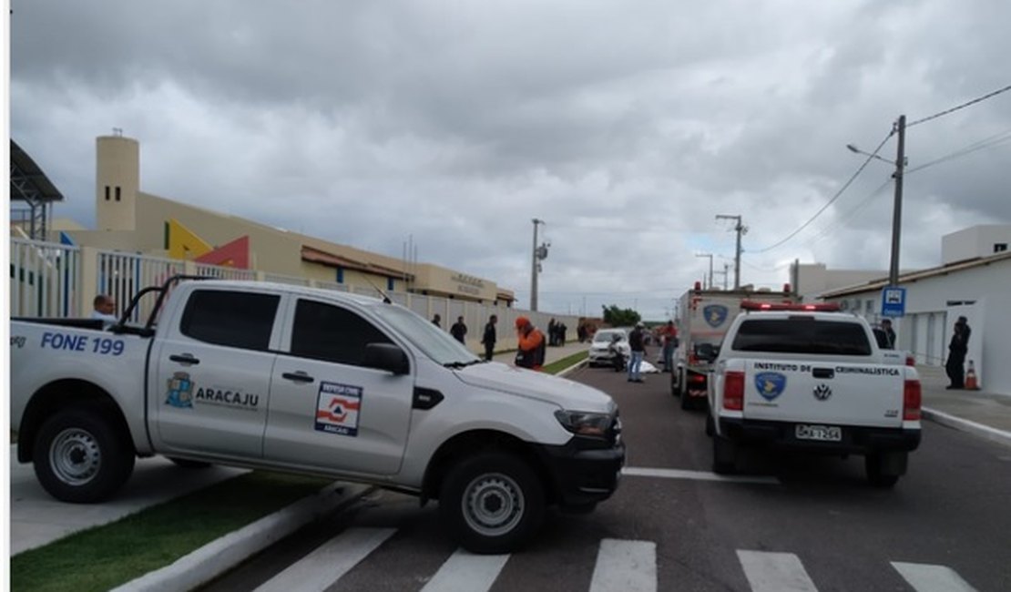 Mulher é assassinada por subtenente do Corpo de Bombeiros na porta de uma escola