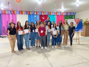 Final do Campeonato Soletrando em Lagoa da Canoa define vencedores