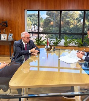 Governador Paulo Dantas sanciona lei que reorganiza cartórios de Alagoas