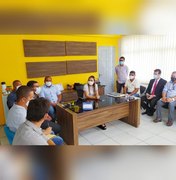 Prefeitura e Casal discutem melhorias no abastecimento de água em São Luís do Quitunde