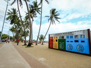 Estações de reciclagem na capital recebem toneladas de material
