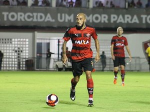 CRB não terá Zé Carlos e Neto frente o Ceará e negocia com o atacante Paulinho 