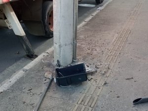 Vandalismo e furtos deixam Avenida Assis Chateaubriand sem iluminação pública