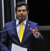 Ex-ministro não descarta possibilidade de disputar mandato de deputado estadual