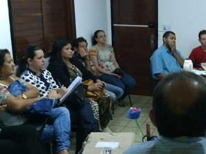 Prefeito de Craíbas se reúne com o Sinteal para discutir melhorias na educação 